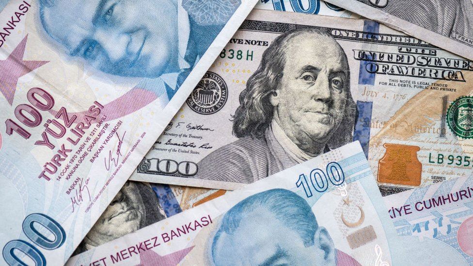 Dolar/TL'de sert yükseliş 