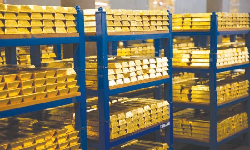 World gold reserves fell in May