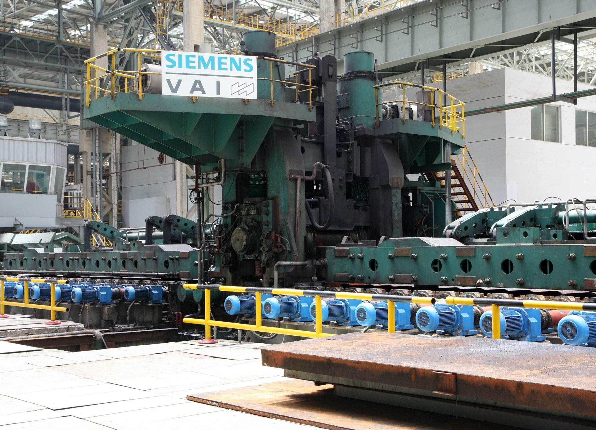 İtalya'nın Acciaierie Venete şirketi çelik işleme tesisi kurmak için Siemens'i görevlendirdi