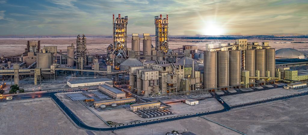 Saudi Arabia grants record number of export licenses for steel and cement