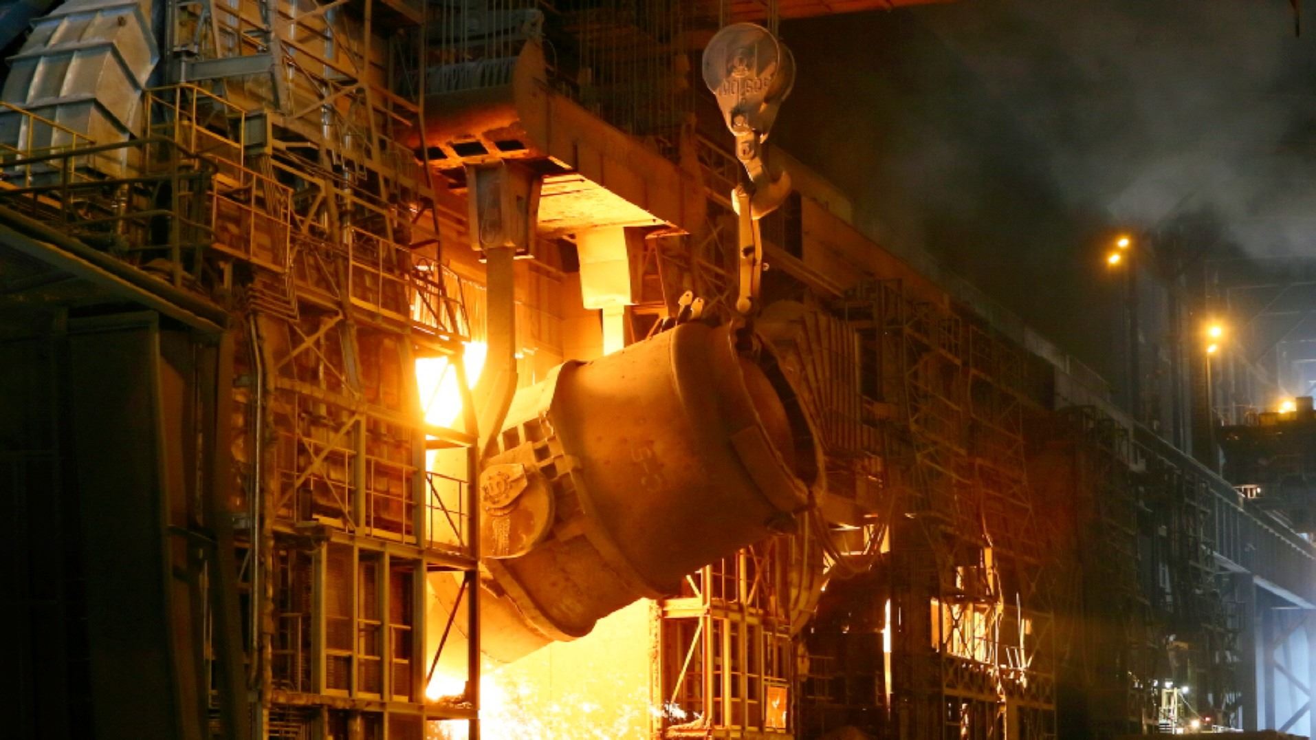 JFE Steel lowers its crude steel production forecast