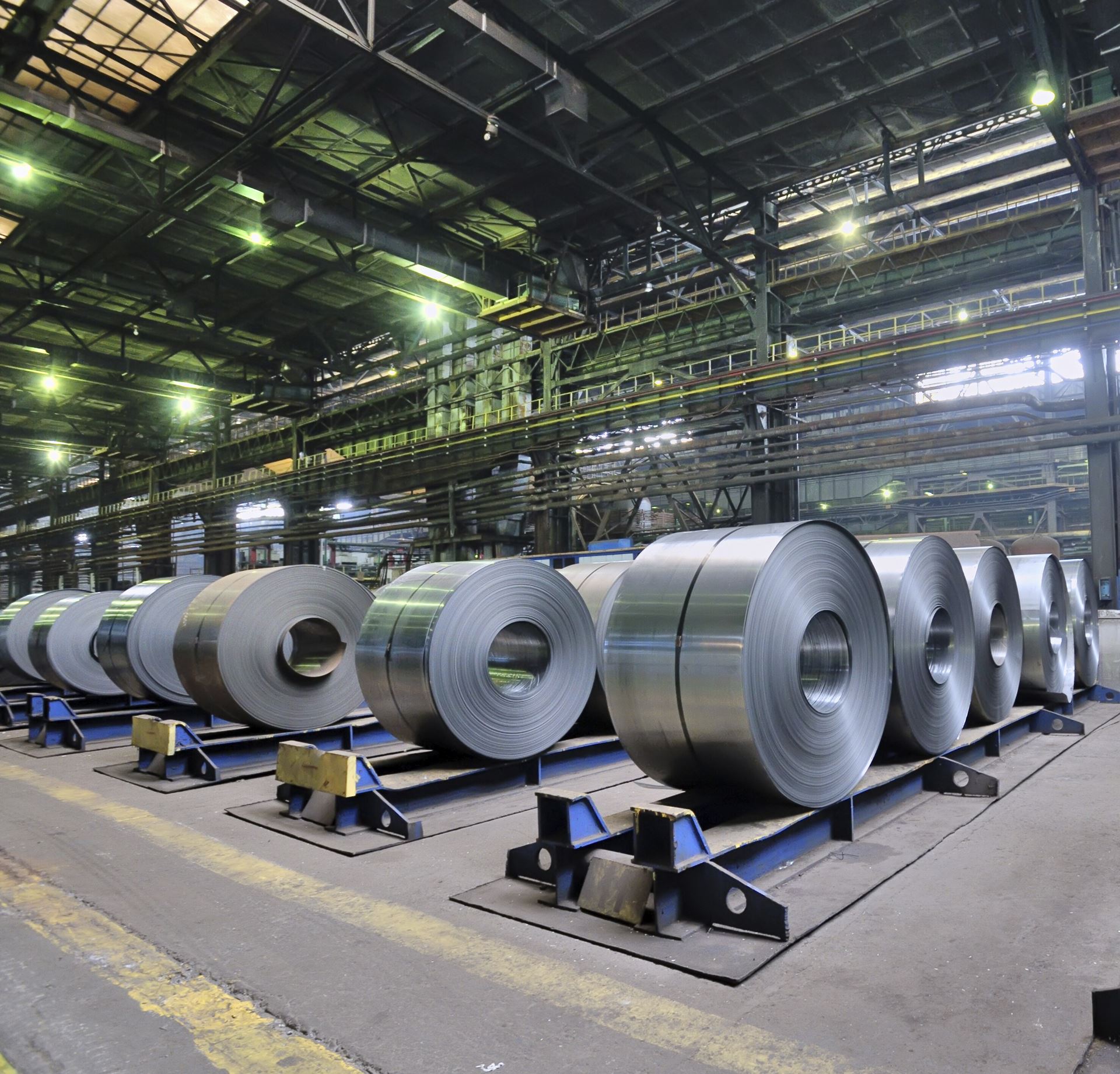 Algeria's steel industry expands with focus on flats