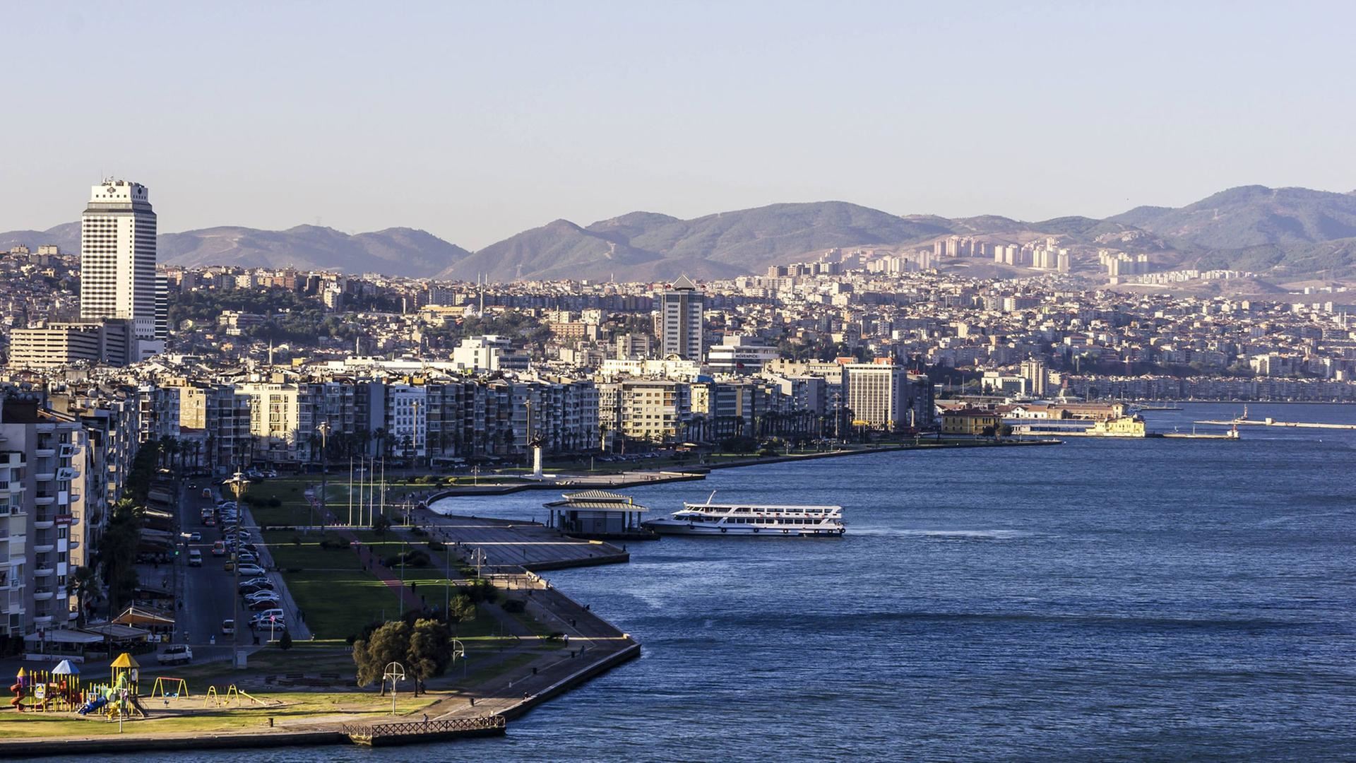 İzmir'de konut satışları %1,7 arttı