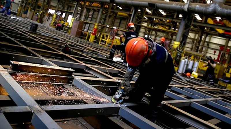 Metal sector workers to receive advance payments for the first time