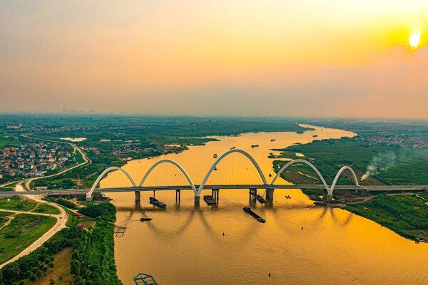 Vietnam's highest steel bridge opens