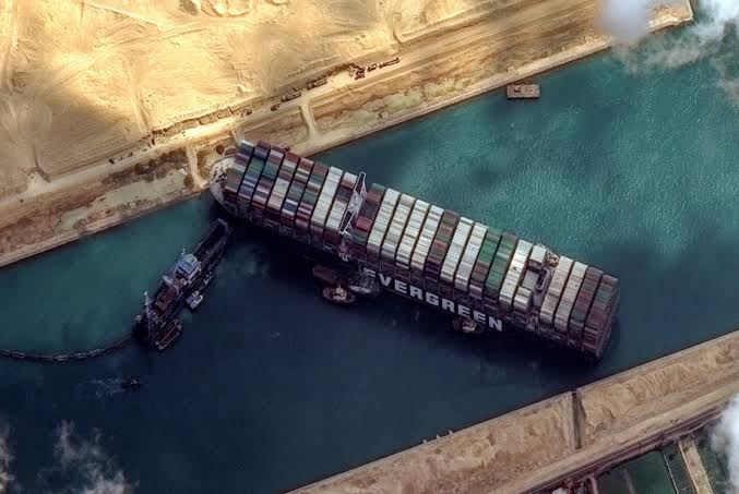 Mısır'ın Süveyş Kanalı Ocak 2024 'te zamlanacak