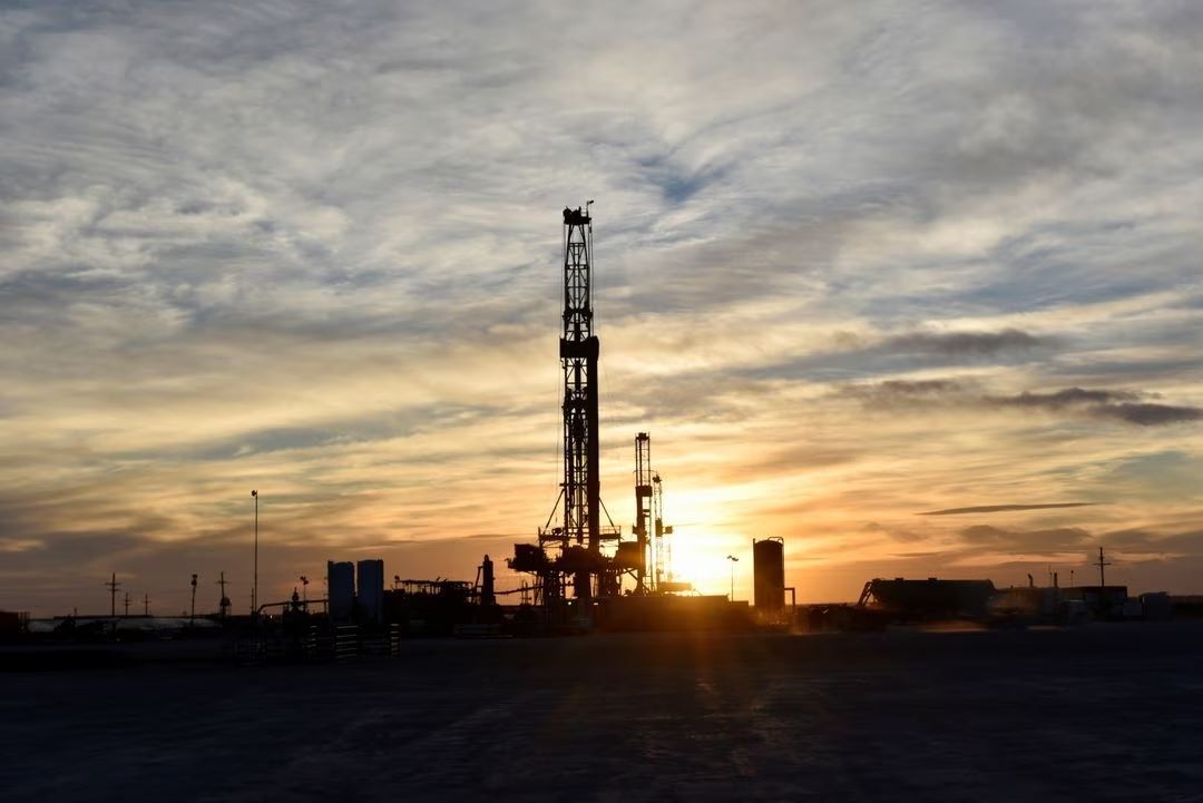U.S. rig count up, Canada rig count down