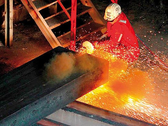 Yasadışı çelik ticaretine karşı baskı: Pakistan'ın yerel endüstriyi korumak için gösterdiği dikkatli tedbirler