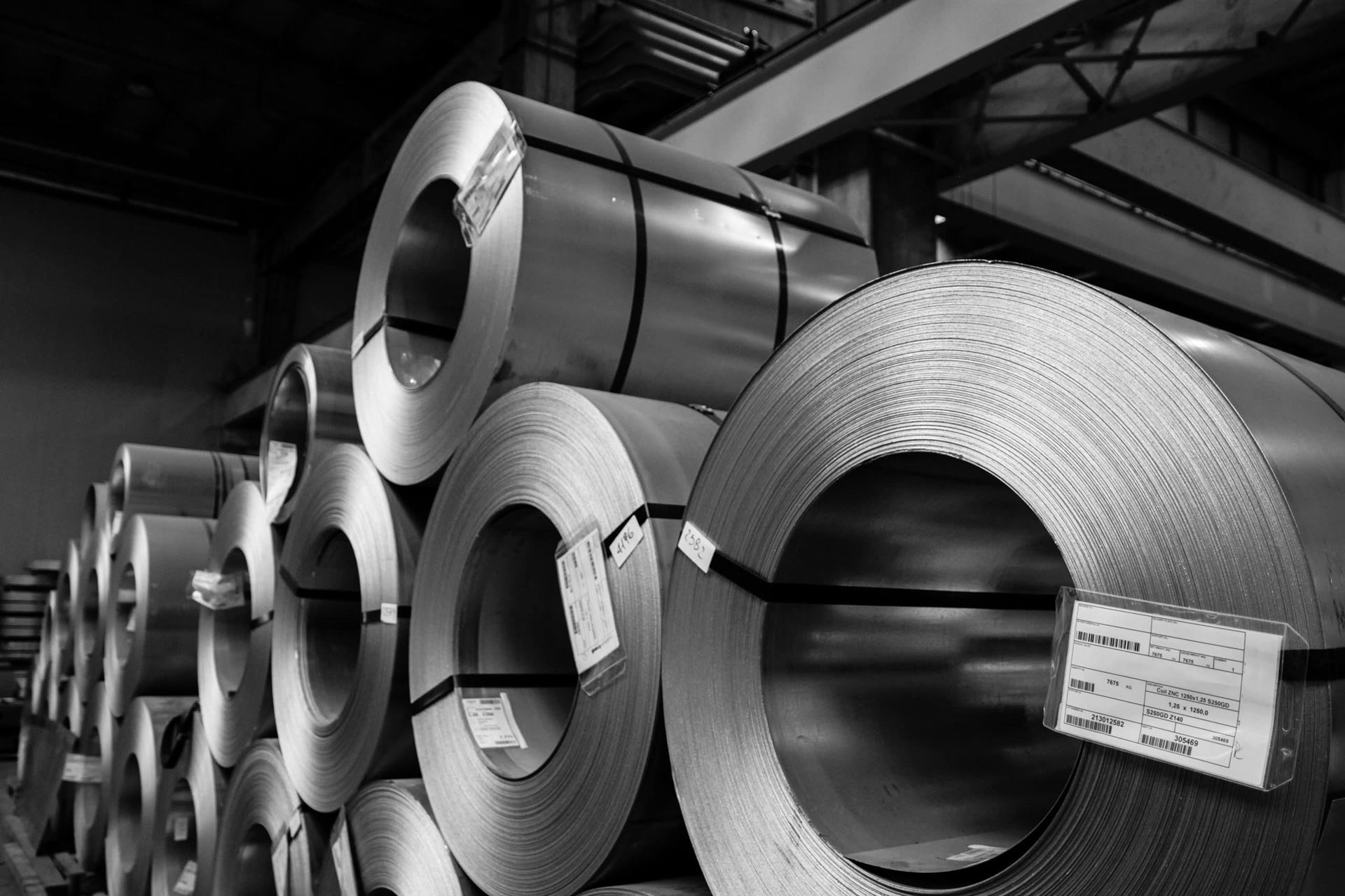 Çin'de çelik talebi artmasıyla Baosteel fiyatları yükseltti