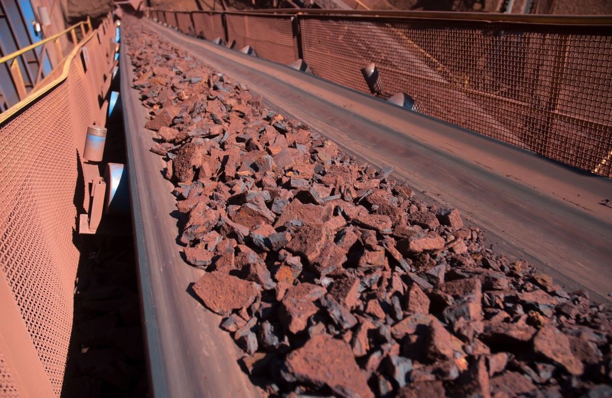 Cost hike cuts Chinese imported ore profits