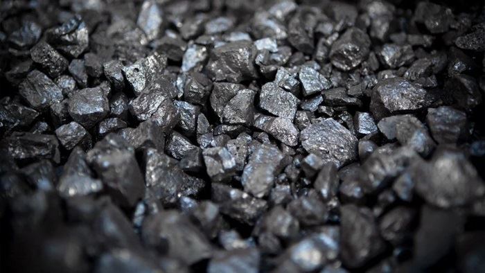 Iron ore futures continue to decline in China