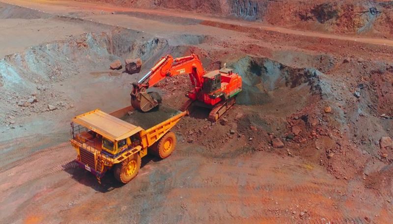 China's iron ore prices fall due to weak demand