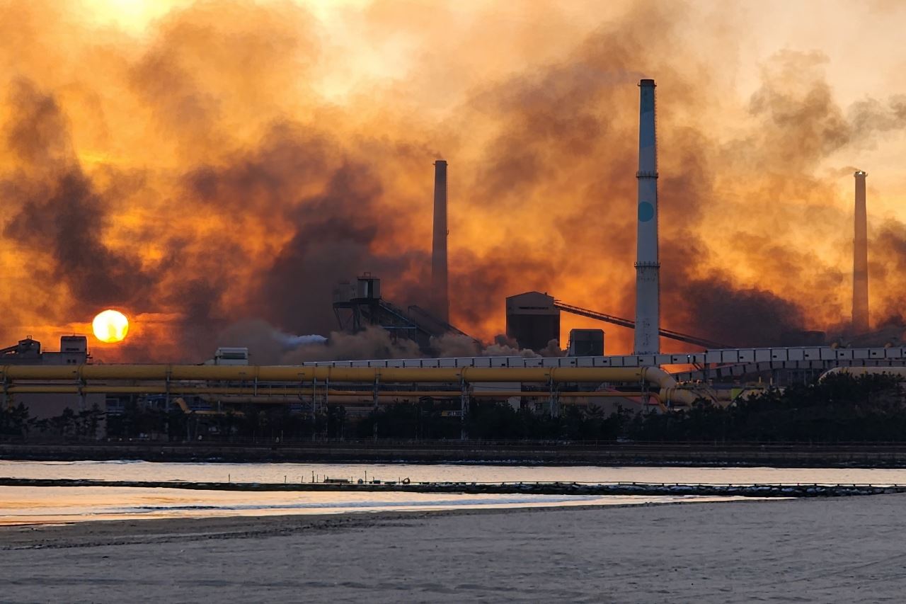 Posco'nun çelik fabrikasında yangın çıktı, üretim durduruldu