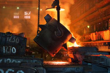 US crude steel production decreased on a weekly basis