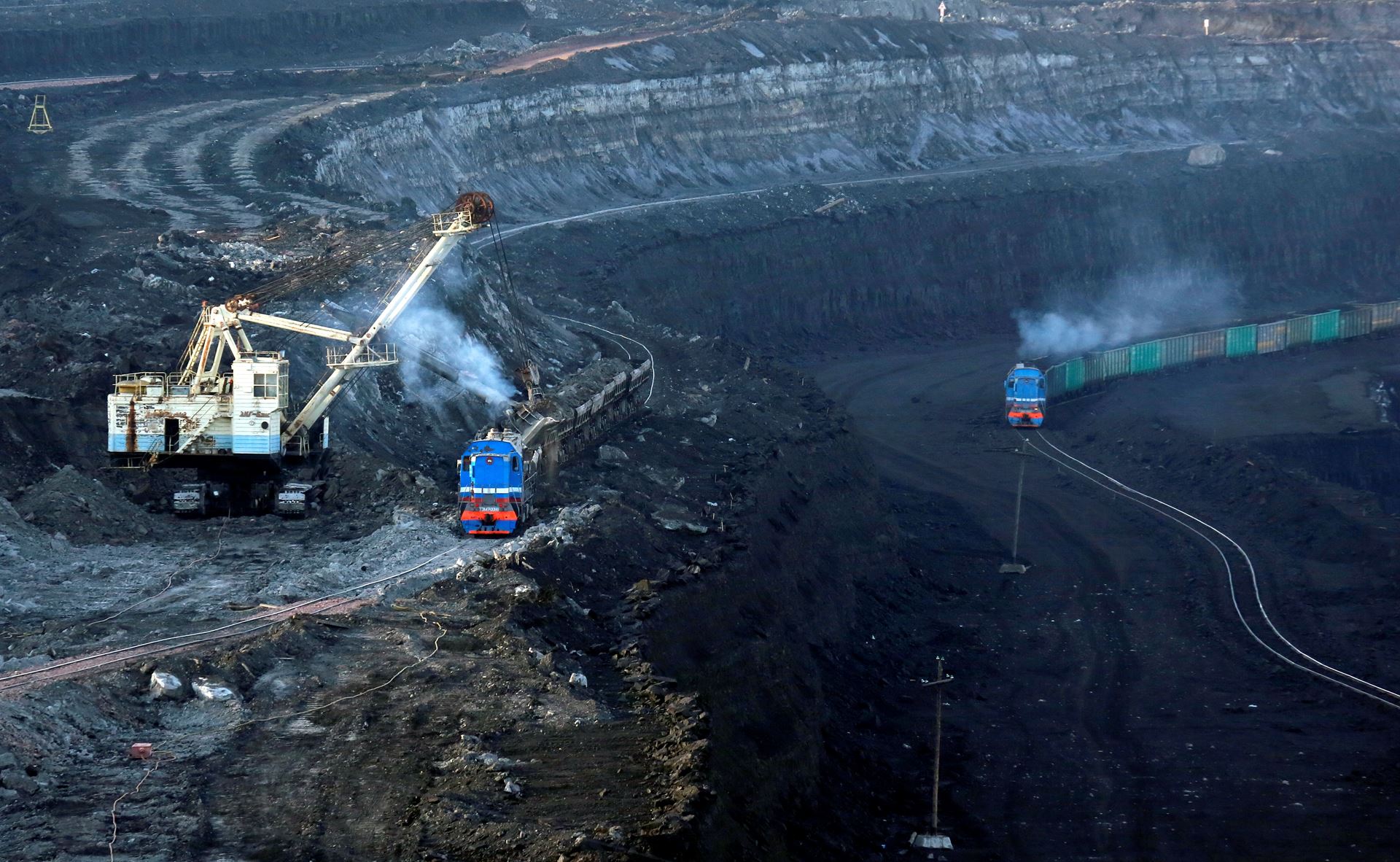 Russia exempts coal exports from exchange rate duties