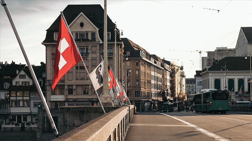 İsviçre, sanayi ürünlerinde gümrük vergilerini kaldırdı