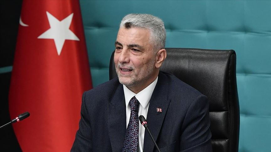 Ticaret Bakanı Bolat: Türkiye günlük 1 milyar dolar ihracatı aştı, hedef 1,5-2 milyar dolar