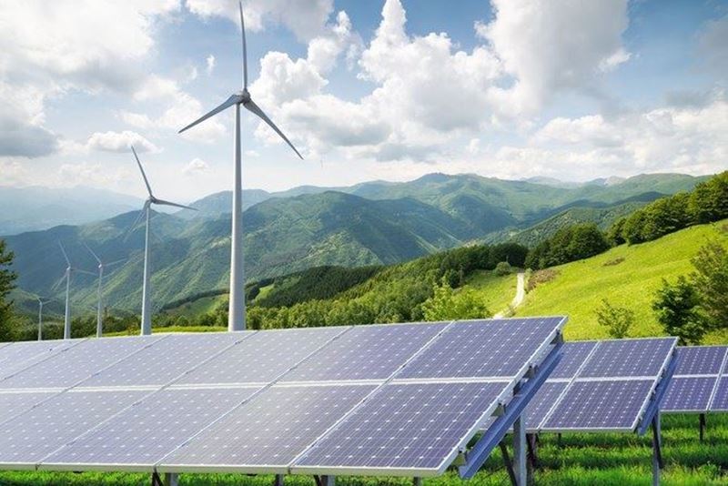 Aramco büyüme planlarını durdurdu, yenilenebilir enerjiye geçişi kabul etti