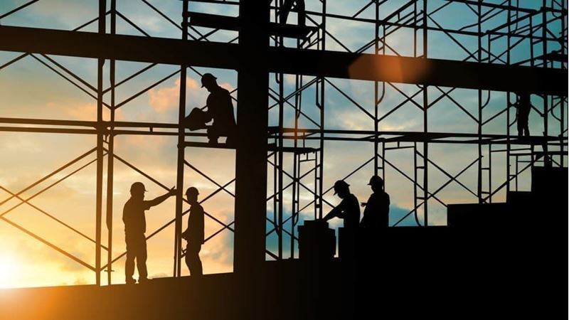 Suudi Arabistan inşaat demiri fiyatları yıllık düşüşünü Şubat 2024'te de sürdürdü
