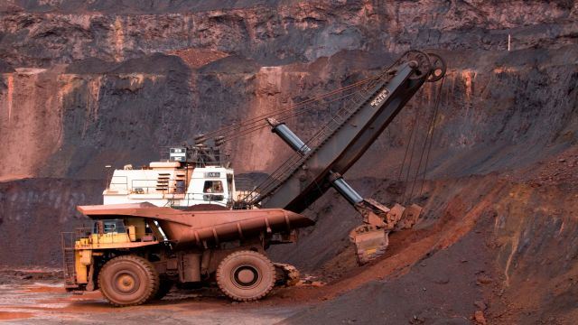 Çin’de demir cevheri fiyatları hükümetin teşvikleri nedeniyle toparlandı