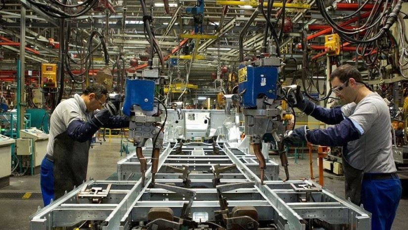 Industrial production fluctuates in the European Union