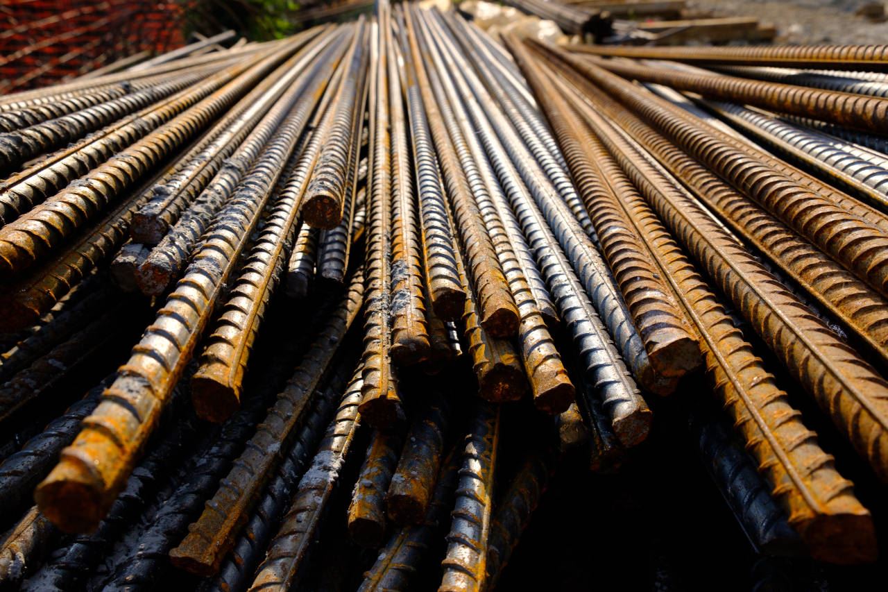 Stagnant demand in steel industry pushes prices down