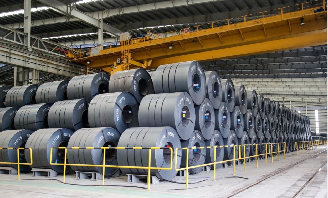 Nucor reduces prices for hot-rolled coil