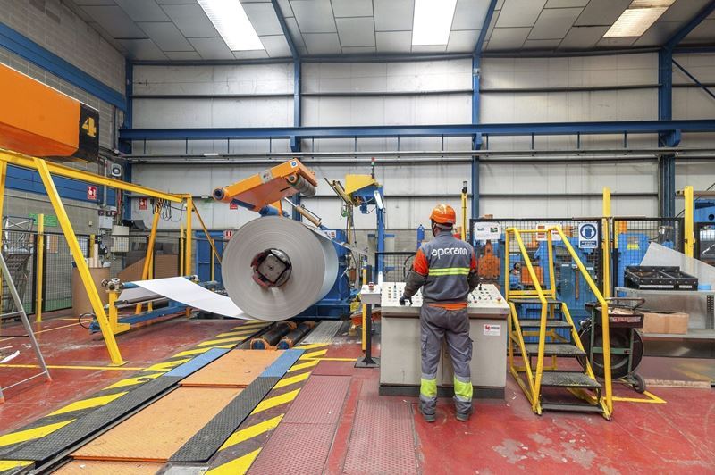 IFC's EUR 250 million financing support to Aperam for decarbonization in steel production