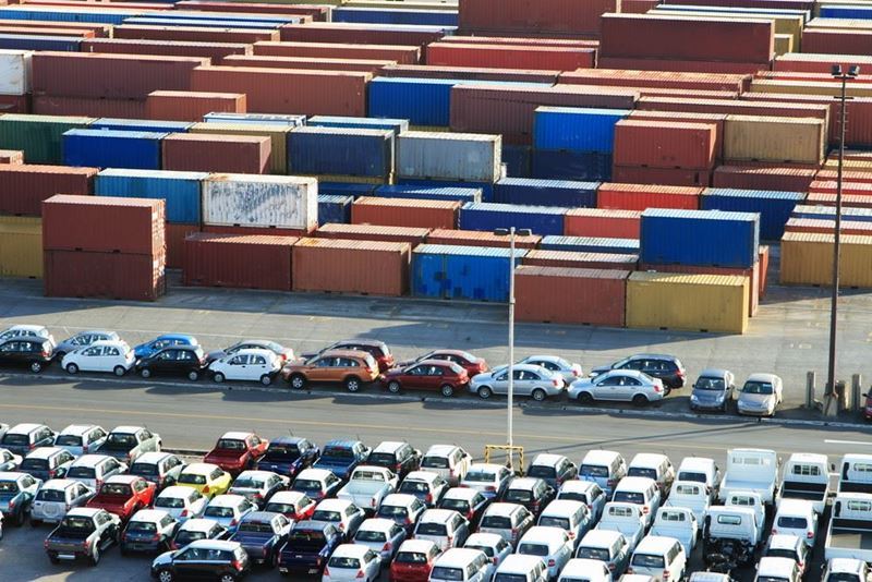 US imposes 25% tariff on imported cars