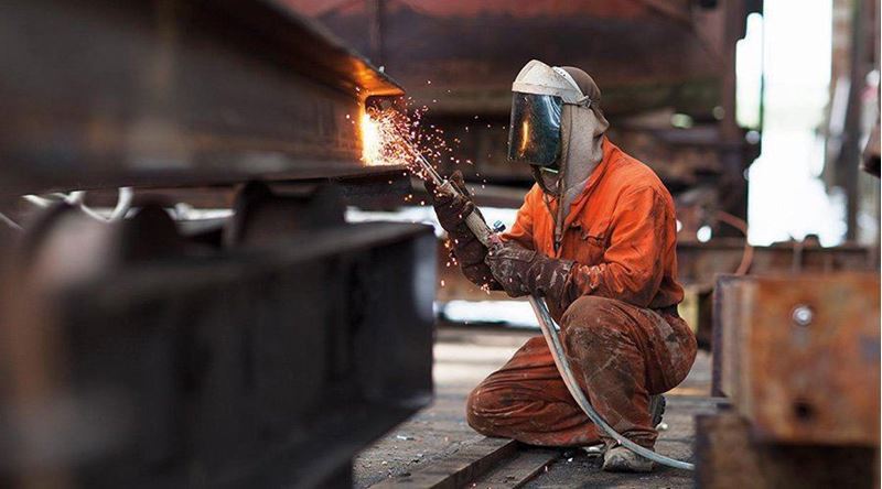 Türkiye's industrial production declined in February