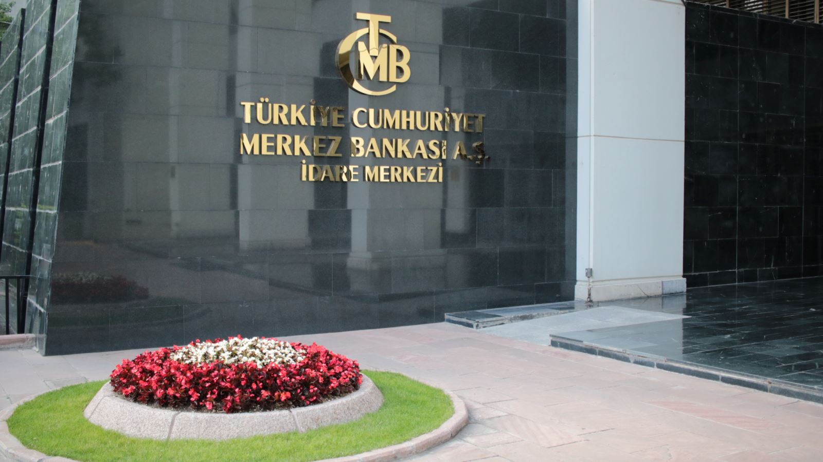Merkez Bankası’ndan sürpriz faiz artışı