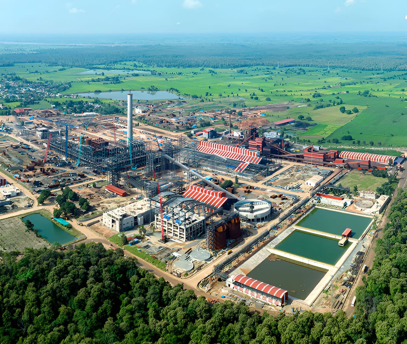 Lloyds Metals, Thriveni Earthmovers’ın %80’ine yakın hissesini satın aldı