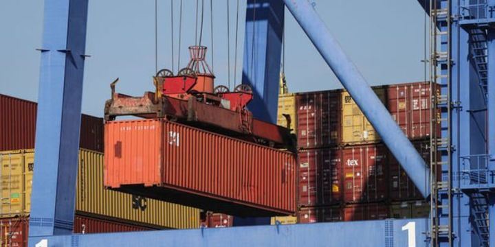 Temmuzda dış ticaret açığı azaldı, ihracat artışını sürdürdü