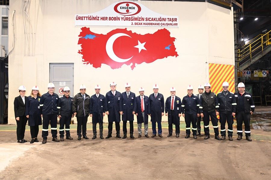 OYAK Yönetim Kurulu Başkanı Zekai Aksakallı, Erdemir'i ziyaret etti