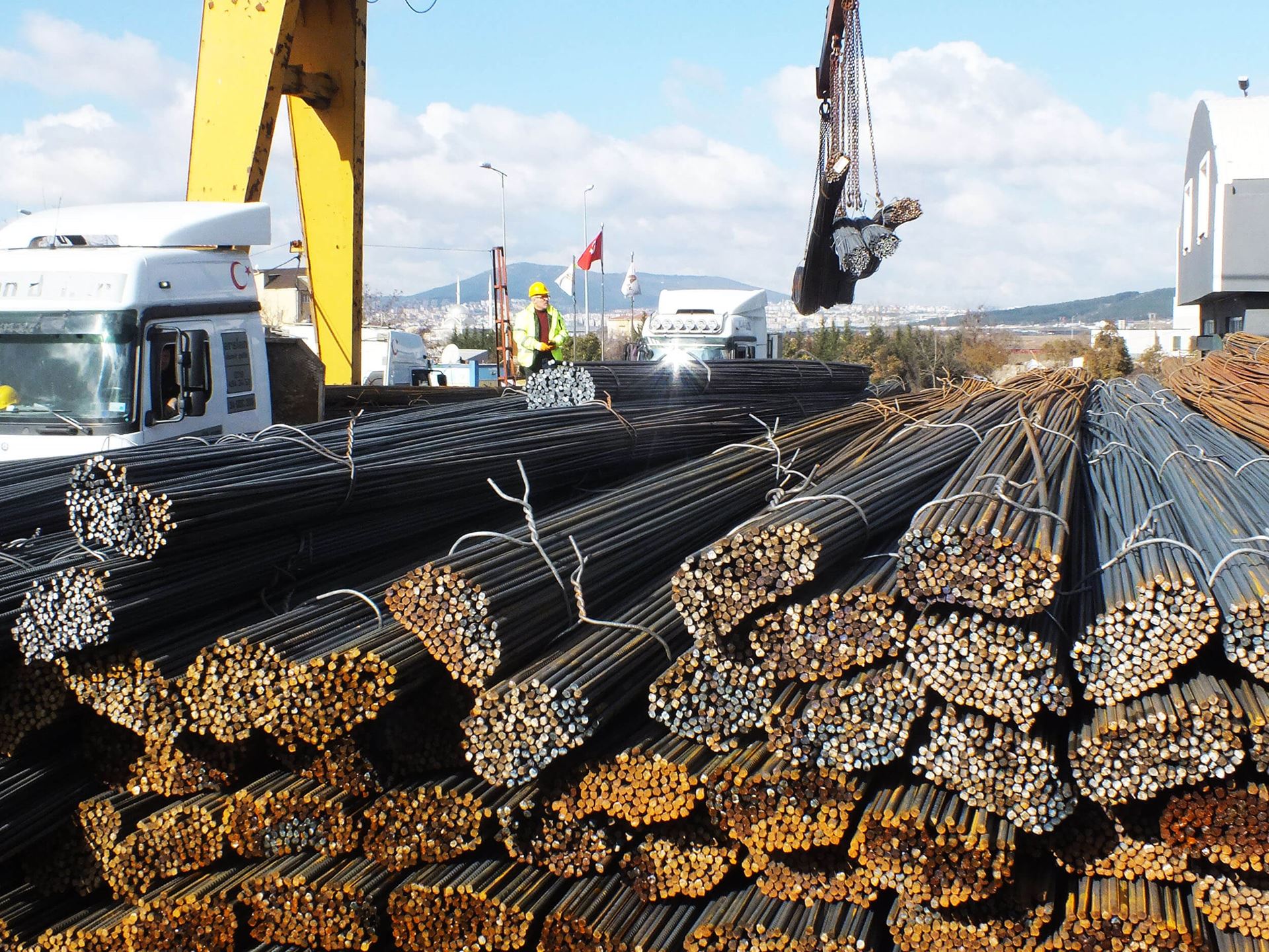 worldsteel: Küresel çelik talebi 2025’te yatay seyredecek, 2026’da ılımlı toparlanma bekleniyor