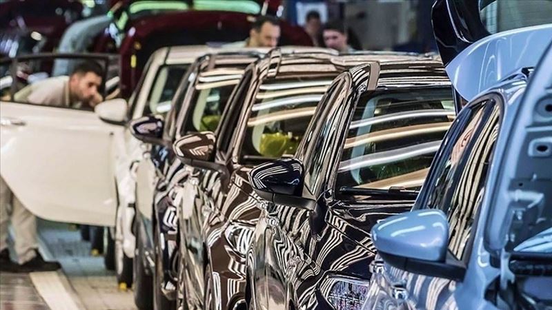 Automotive companies recorded divergent performance in October