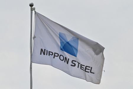 Nippon Steel, yangın ve küresel fiyat baskısı nedeniyle zarar beklentisini 70 milyar yene yükseltti