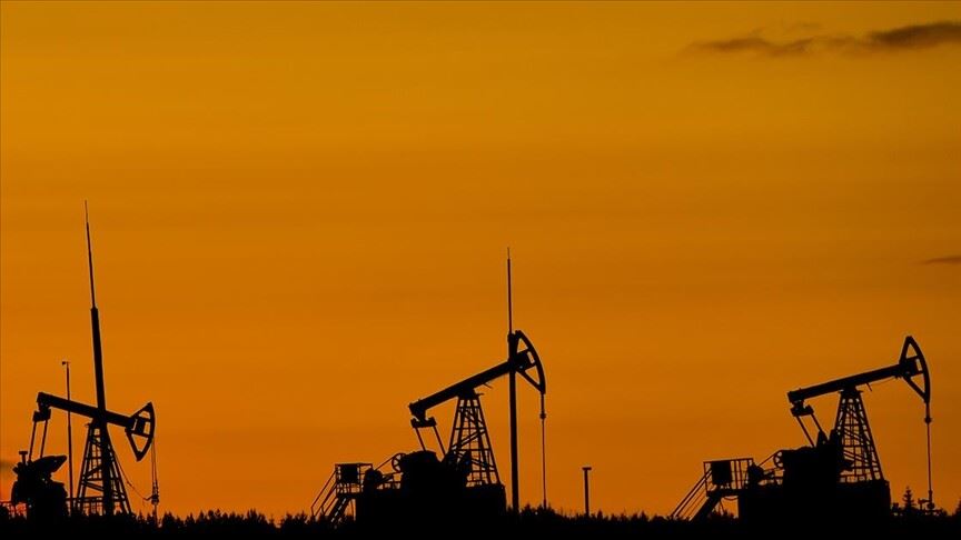 Rusya, tavan fiyat uygulayan ülkelere petrol satış yasağını uzattı