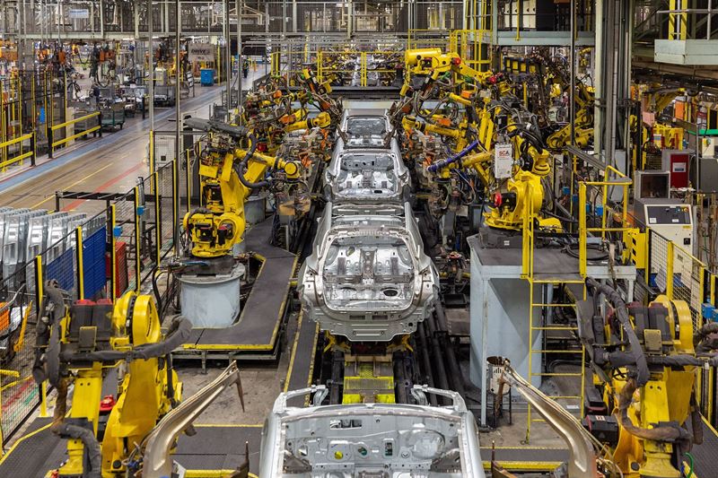 UK car production decreased in 2022