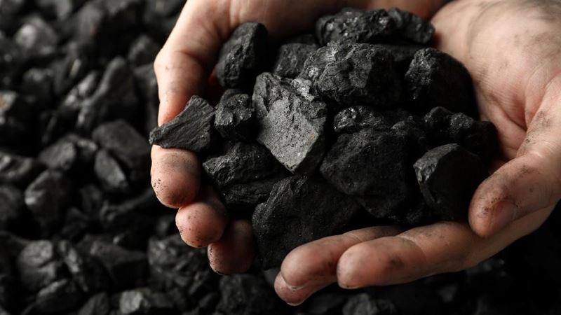 Iron ore futures continue to fall
