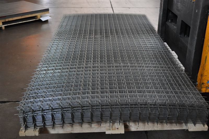 R 589 / 589 Wire Mesh