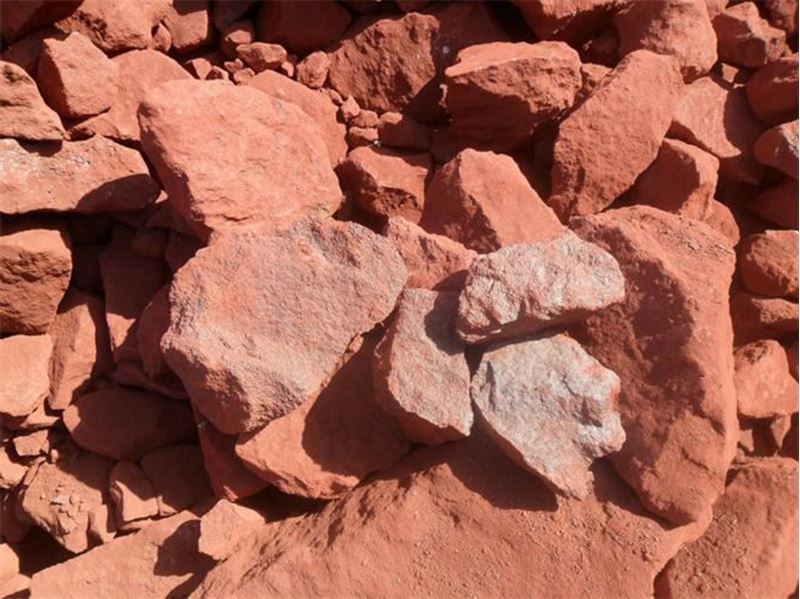 Iron ore prices in decline: Abundant supply and weak demand continue to pressure