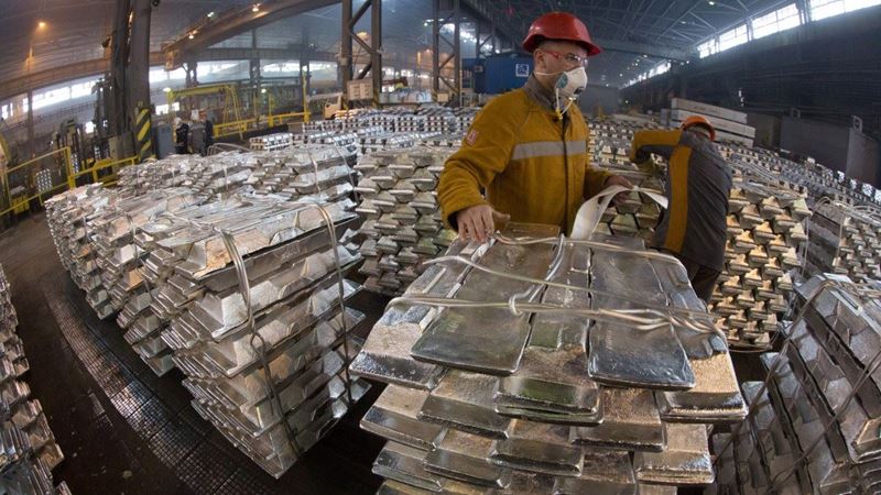US and UK impose ban on Russian metal imports