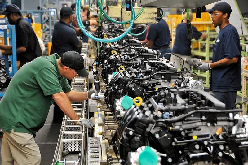 US manufacturing PMI drops to 4-month low