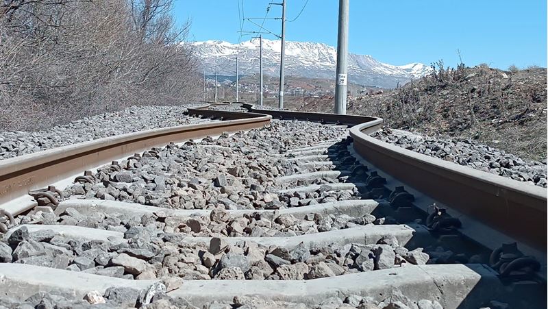 Türkiye'deki demiryolu ihalesini İngiliz çelik devi kazandı