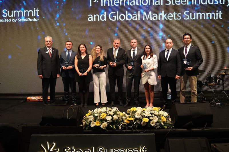 SteelRadar, Steel Summit 2025 sponsorlarını gala gecesinde onurlandırdı