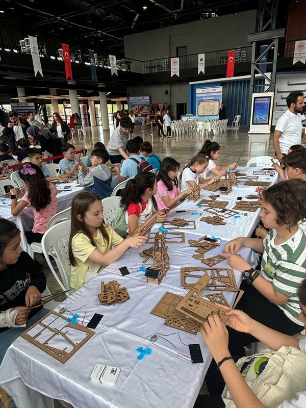 Çolakoğlu Metalurji took its place for a sustainable future at the environment week event