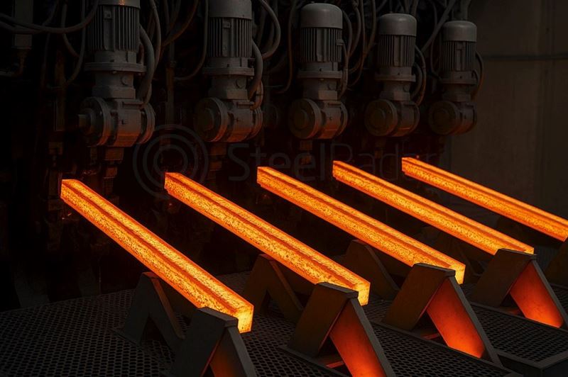 Global steel market faces crisis due to overcapacity and falling prices