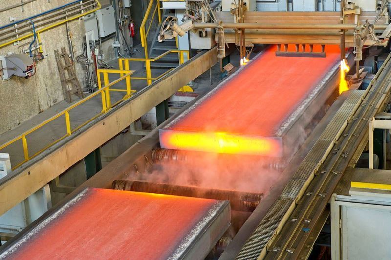 China's crude steel production decreased by 3% in the first half