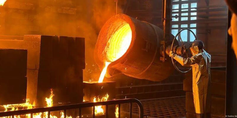 Alman çelik ve metal sanayi alarm veriyor! Üretimde düşüş, siyasi adım bekleniyor